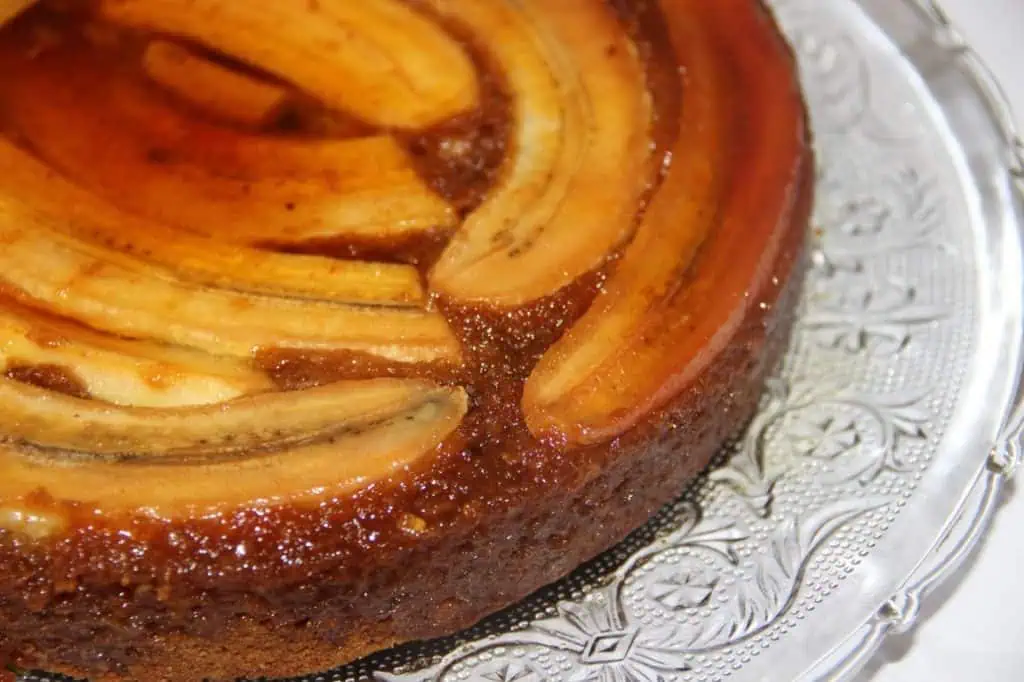 Bolo de Banana Invertido: Receita Fácil e Deliciosa