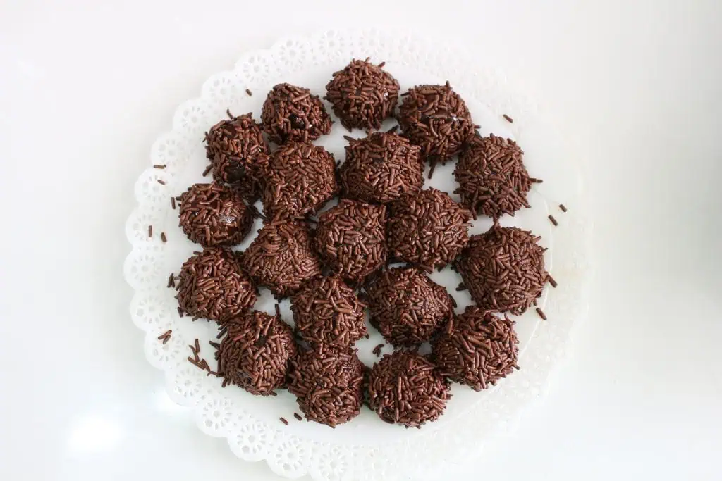 Brigadeiro de Chocolate: Receita Tradicional e Irresistível