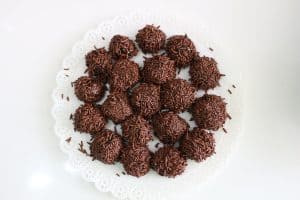 Brigadeiro de Chocolate: Receita Tradicional e Irresistível