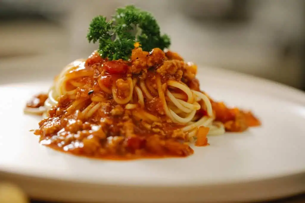 Espaguete com Molho de Tomate: Receita Clássica e Fácil